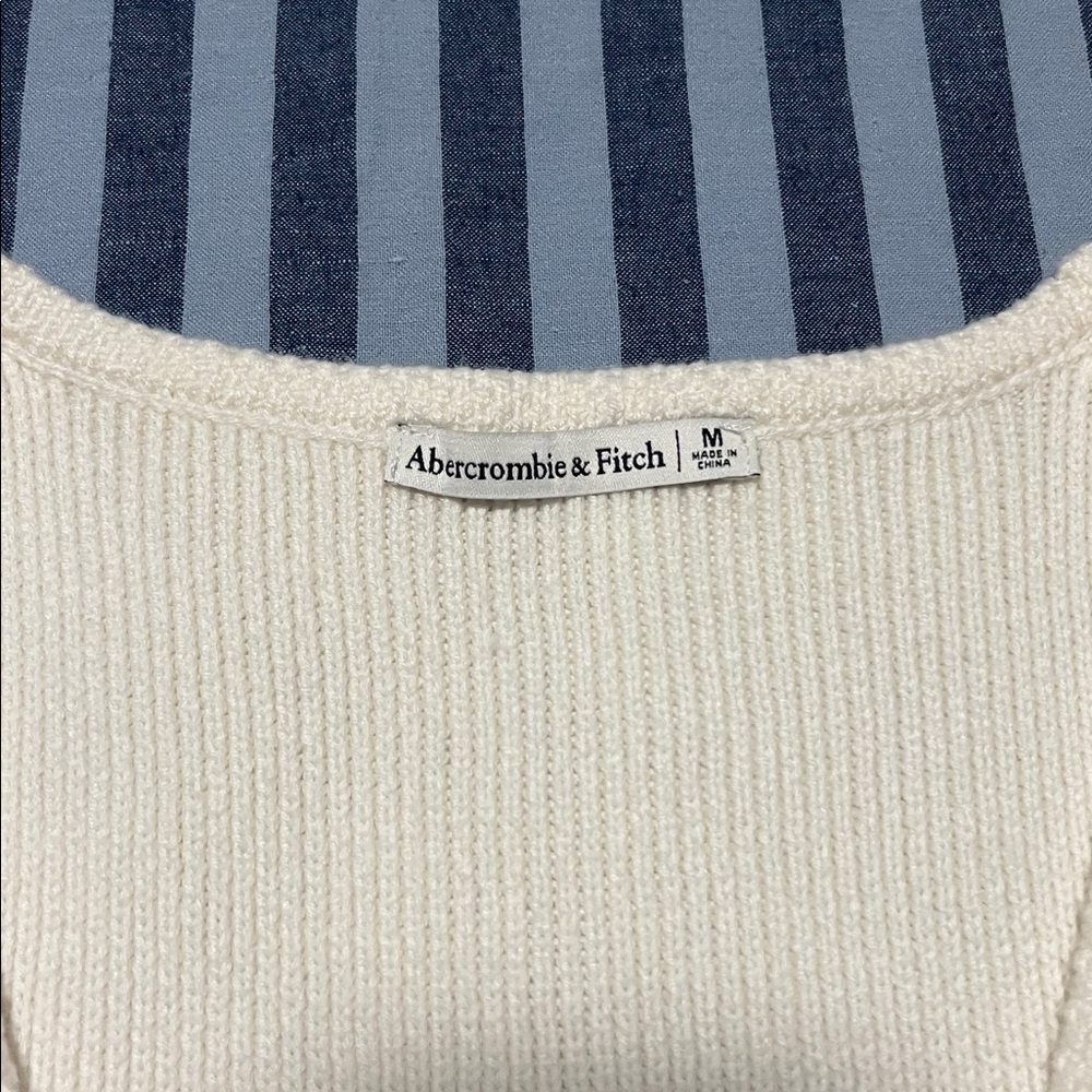 Abercrombie & Fitch Knitted Vest - Picture 2 of 3